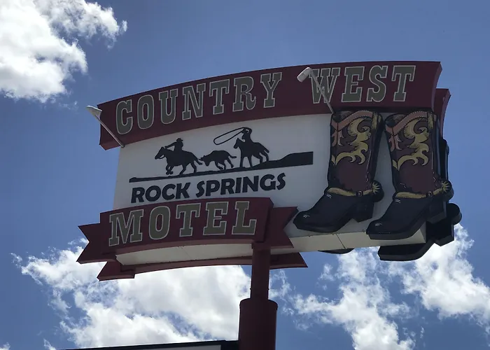 Country West Of Motel